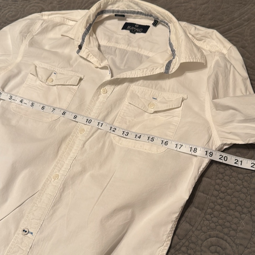 BUFFALO DAVID BITTON. Button Down Shirt. Size Medium - Picture 12 of 13